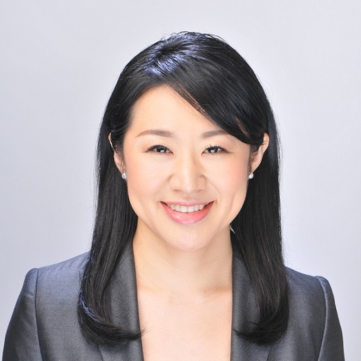 越 直美